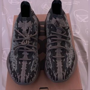 Yeezy 380 Stone Salt | Size 11